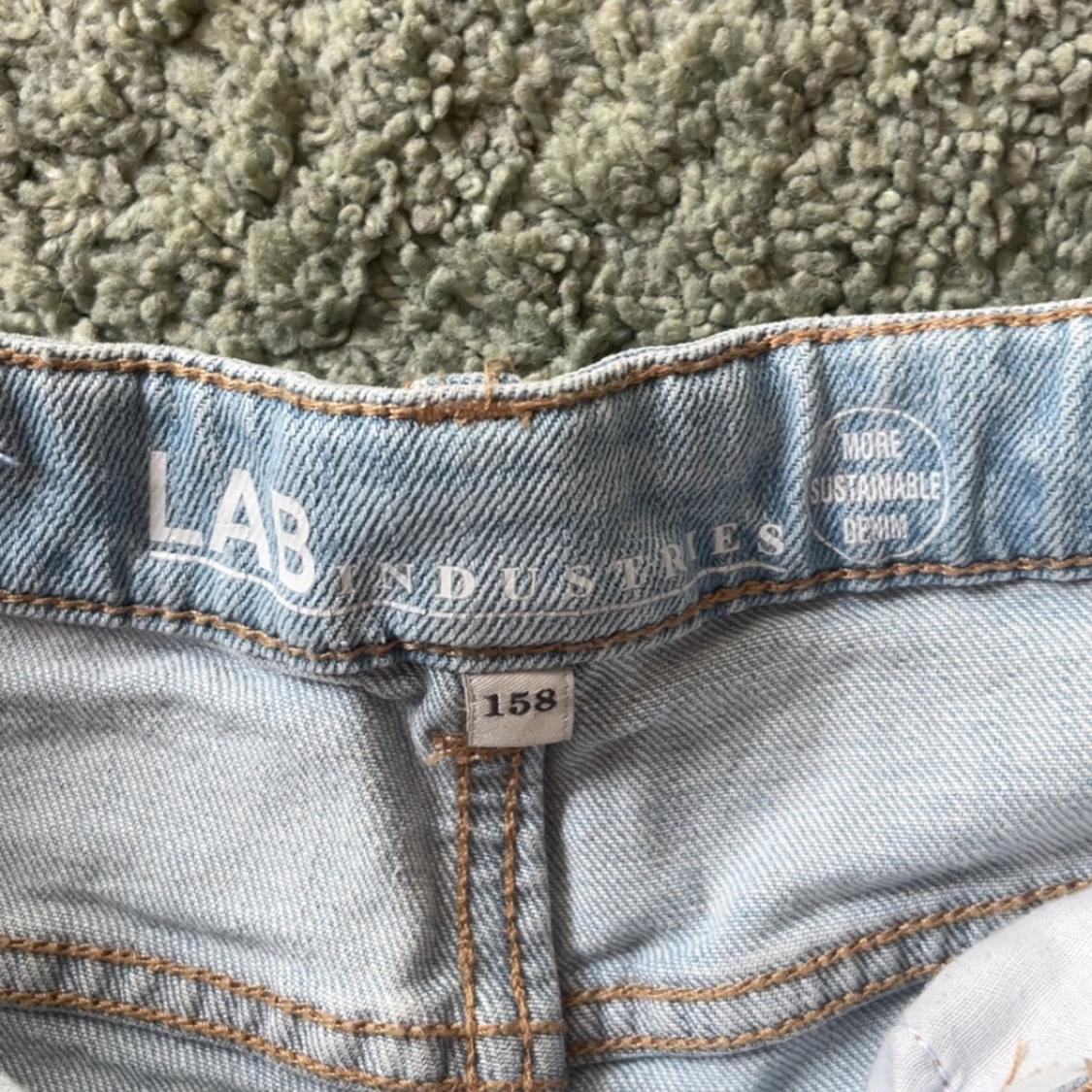 Ljusblå jeansbyxor från LAB Industries - 1