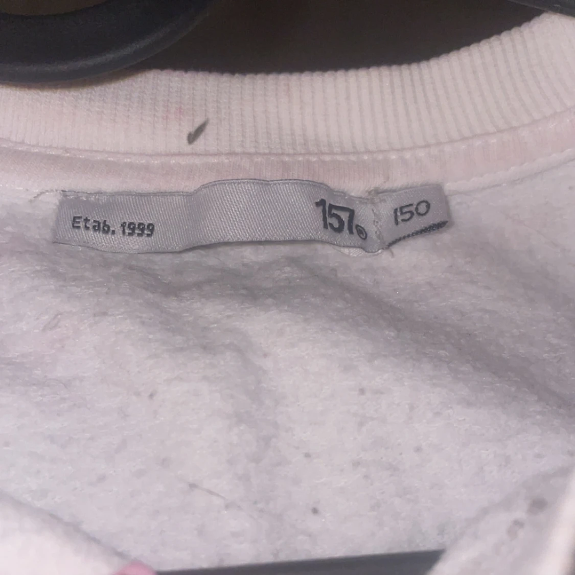 Vit sweatshirt från 157 - 2