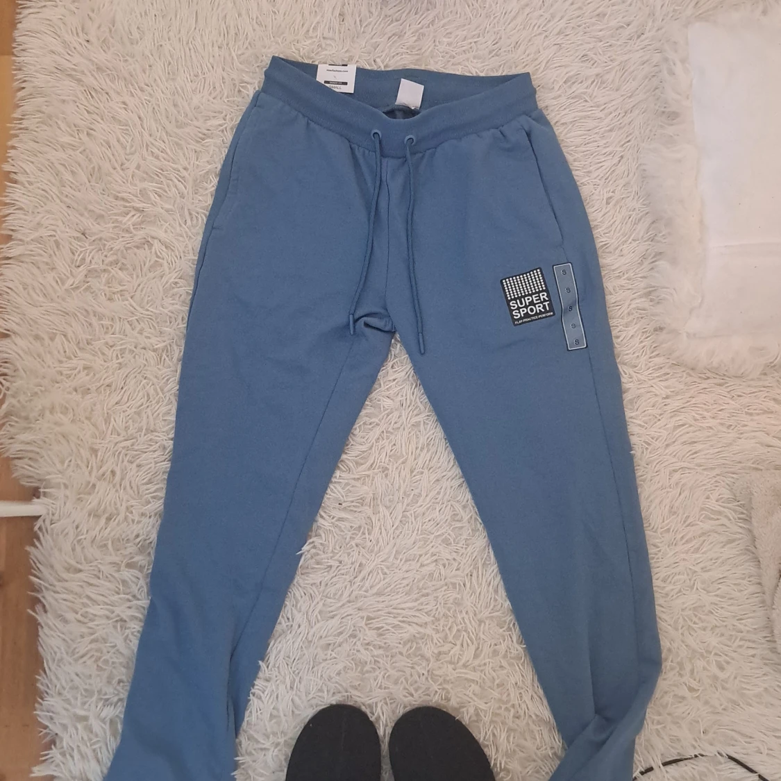 Blå mjukisbyxor från Max, strl S - 1