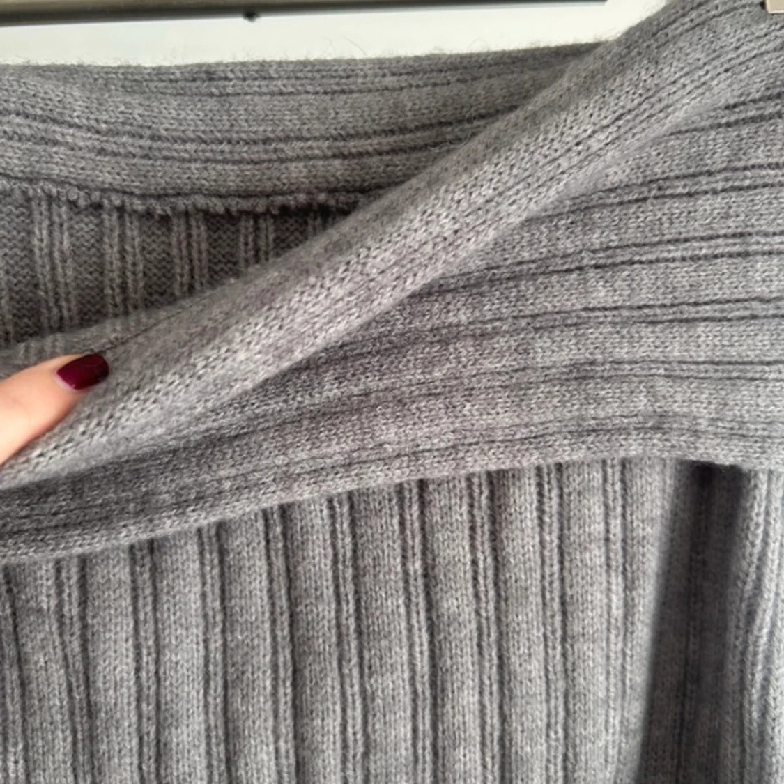 Grå ribbstickad kjol - 3