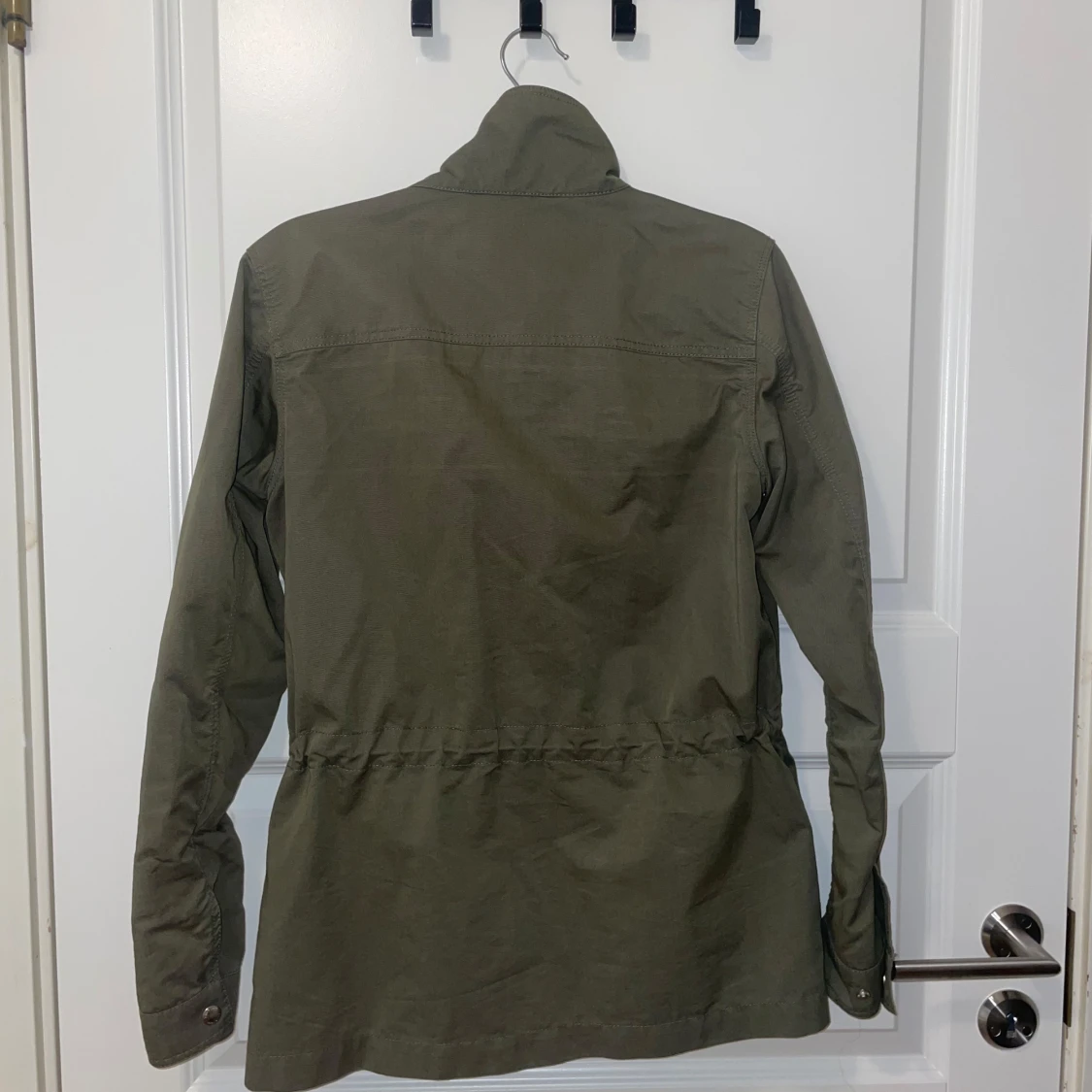 Olivgrön parkajacka från Gant - 1