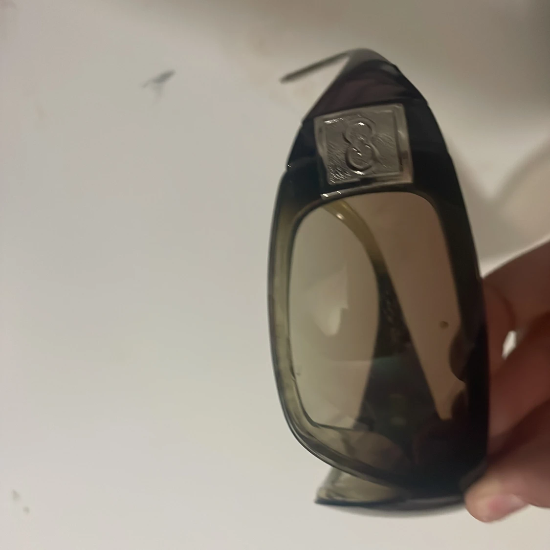 Svarta solglasögon  - 1