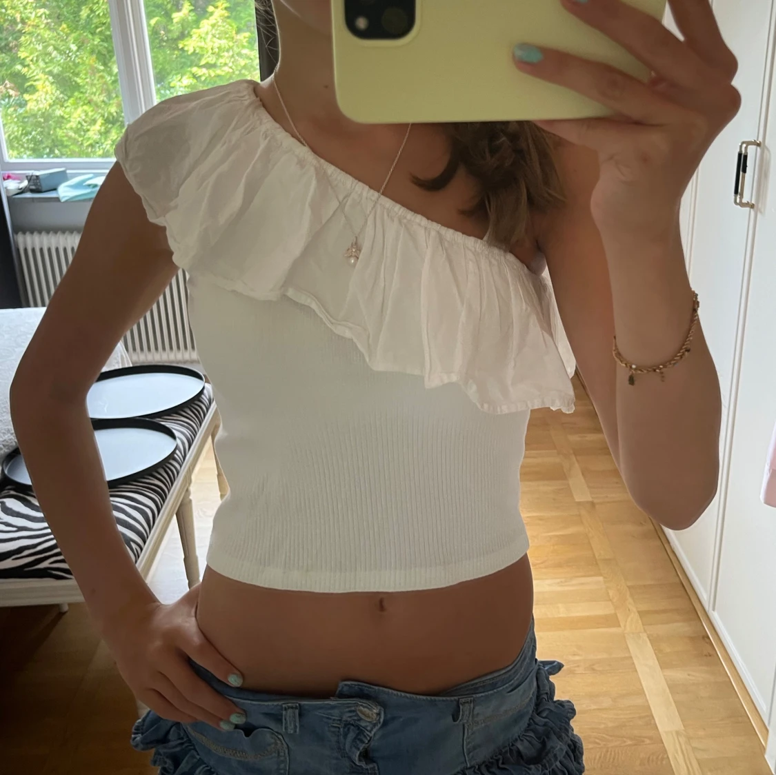 Vit gullig blus/ topp