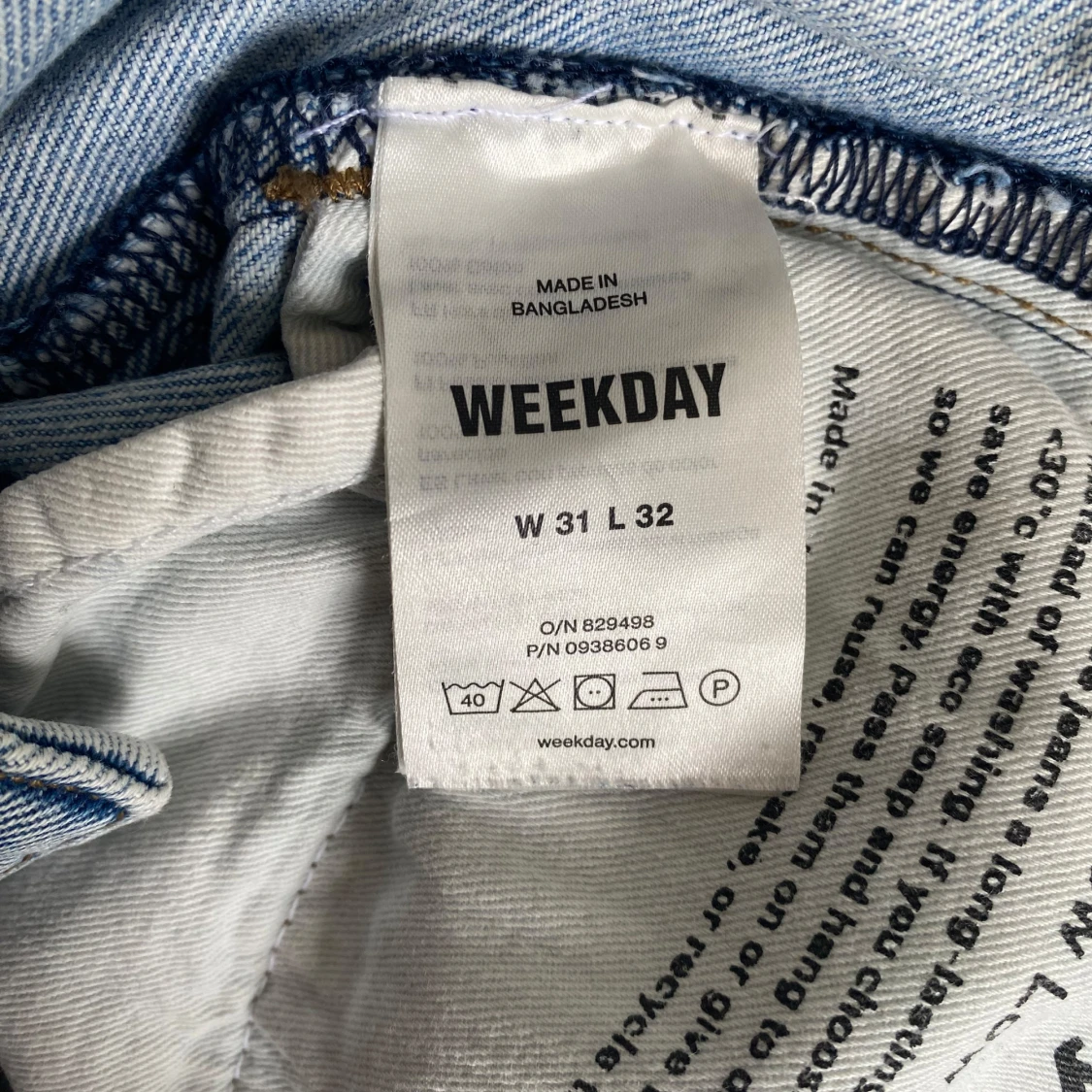 Weekday Arrow Low Straight Jeans ljusblå - 3