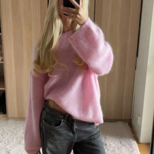 Ulltröja - Stickad tröja från Arket