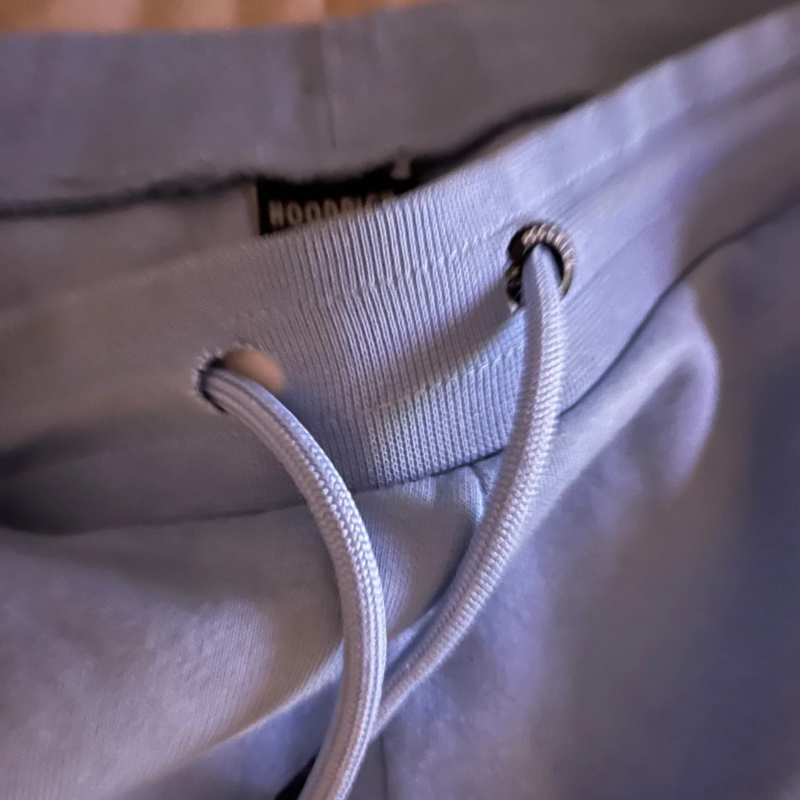 Ljusblå mjukisbyxor från Hoodrich - 2