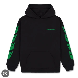 BYTE - Undrar om någon vill byta sin hoodie i M mot min i L, skriv om ni är intresserade!