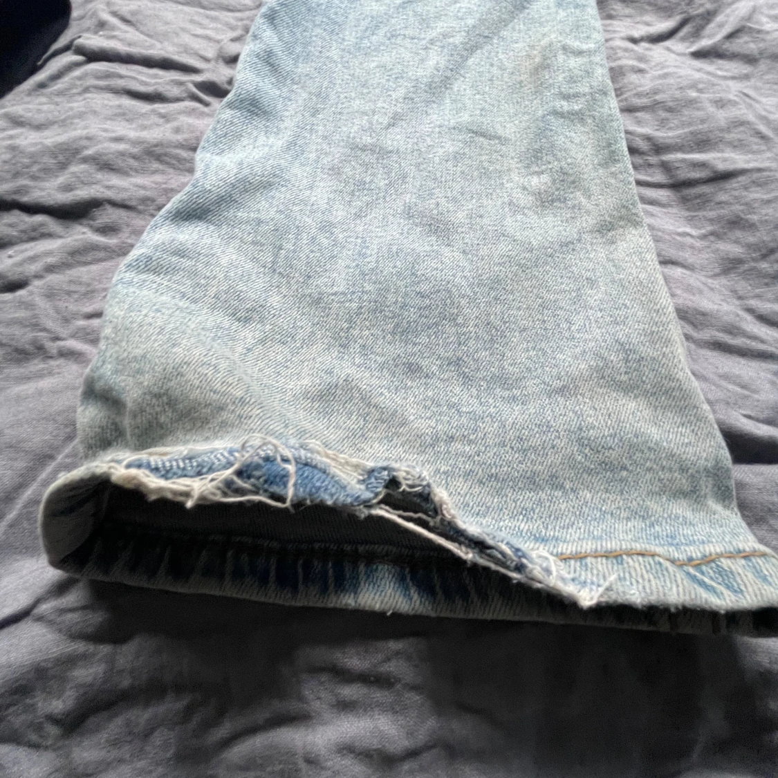 Ljusblå jeansbyxor från Gina Tricot - 4