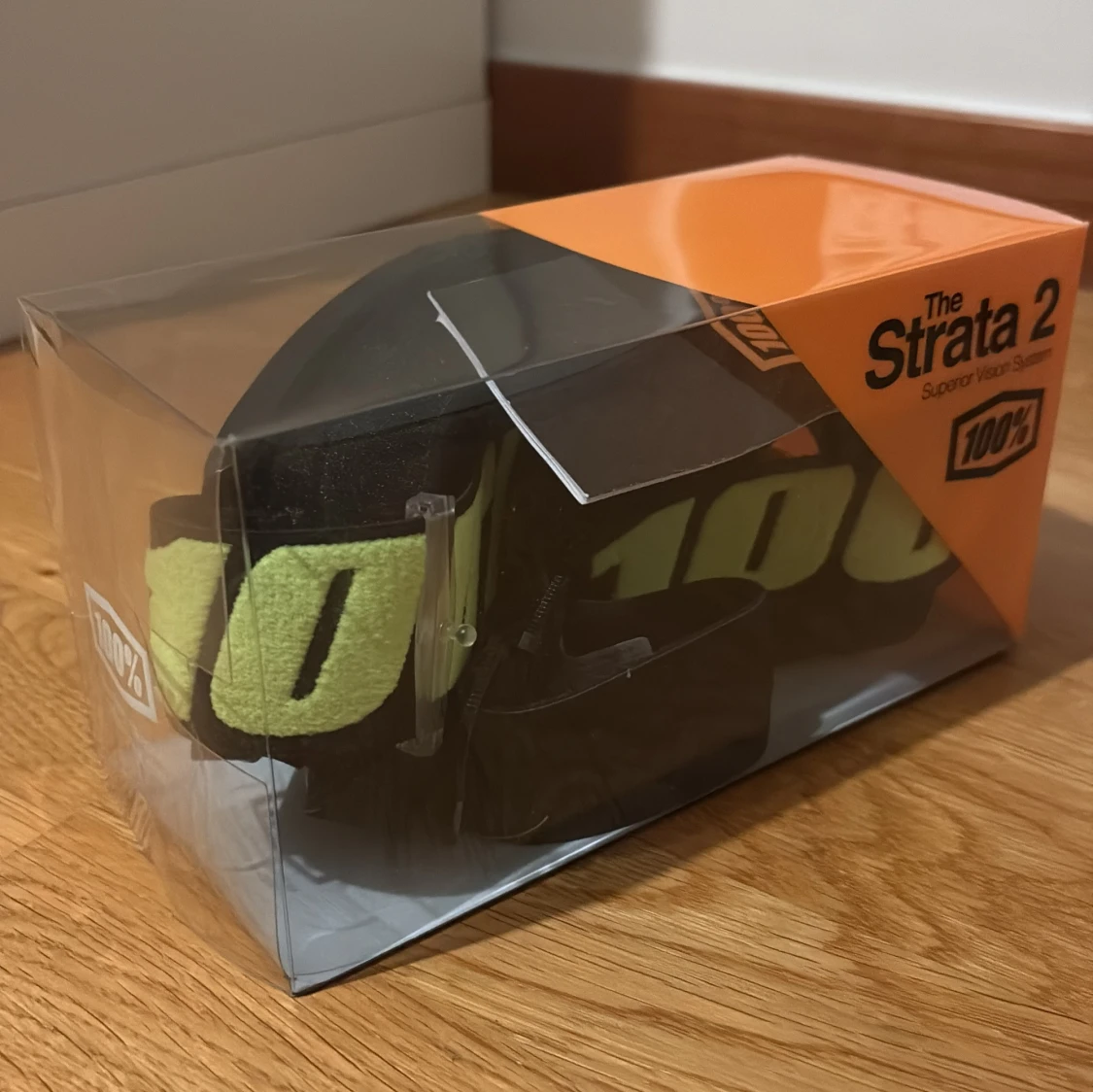 Svarta Strata 2 sportglasögon från 100% - 1