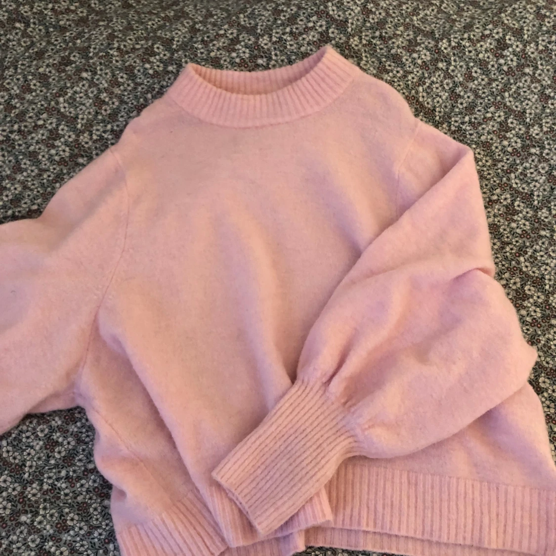 Superfin stickad tröja från Weekday!