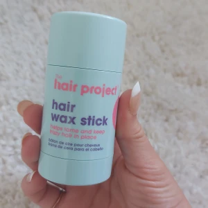 Normal slick back stick  - 50ml köpt på normal dör 100 kr  ca 3 månader sen avänd ksk 2 gånger skriv vid intresse 😻🌻