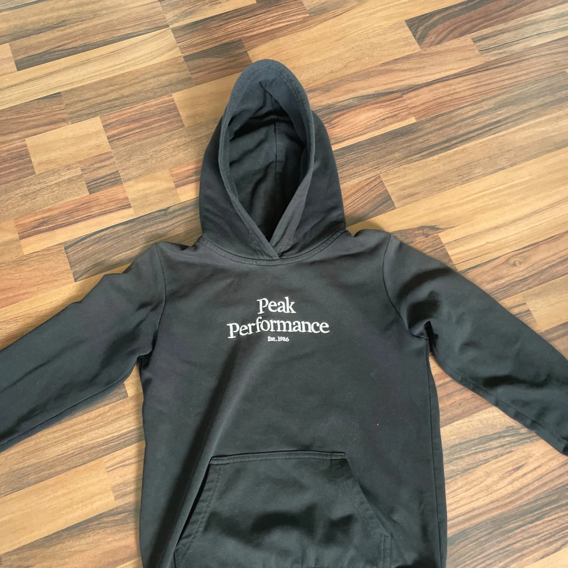 Peakperformance hoddie. - 91