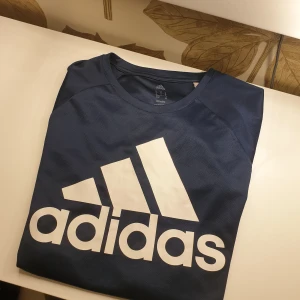 Tränings topp  - Använts ett fåtal gånger