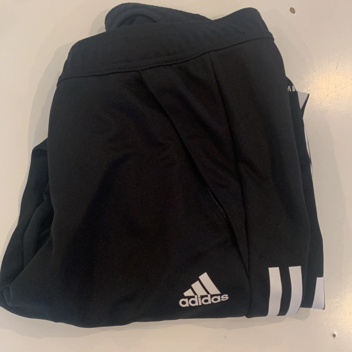 Adidas tränings byxor