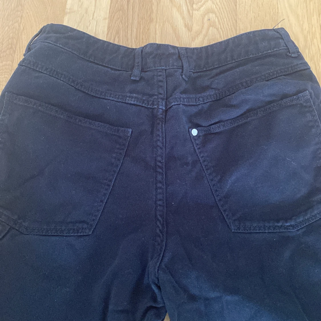 Svarta byxor från H&M - 92