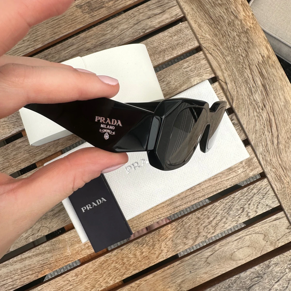 Prada solglasögon  - 91