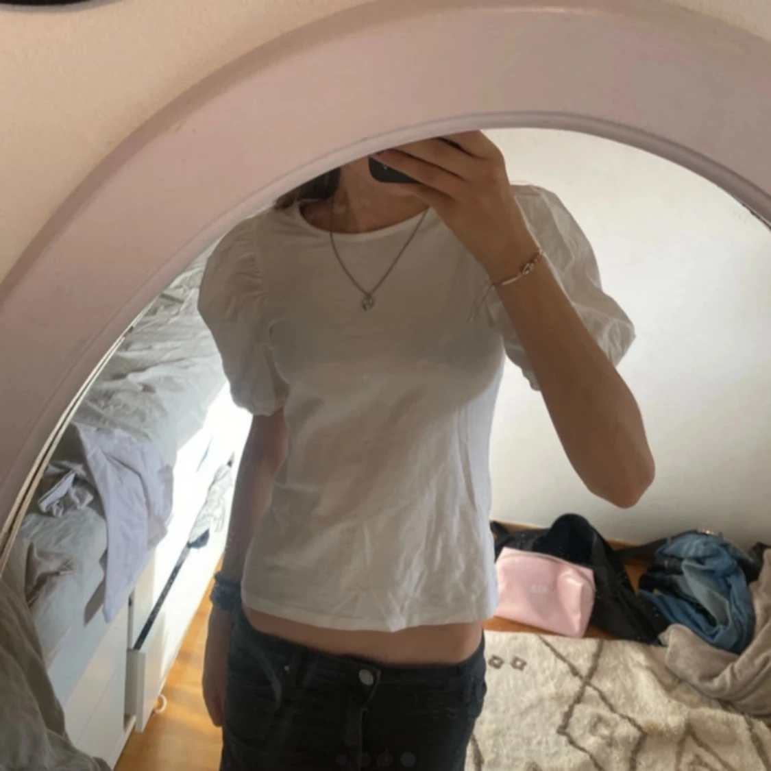 Vit topp med puffärmar - 92