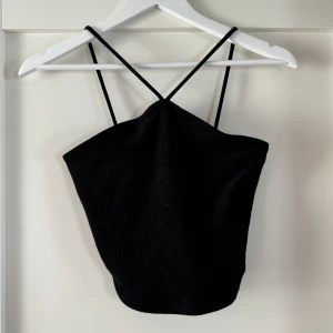 Ribbad topp - Ribbad topp, från ginatricot, storlek S, använd fåtal gånger