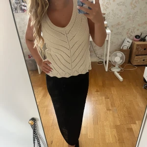 Fin stickat linne - Fint Stickat linne