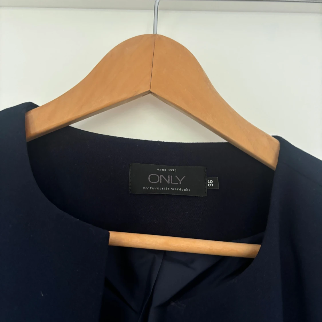 Svart kavaj från ONLY - 91