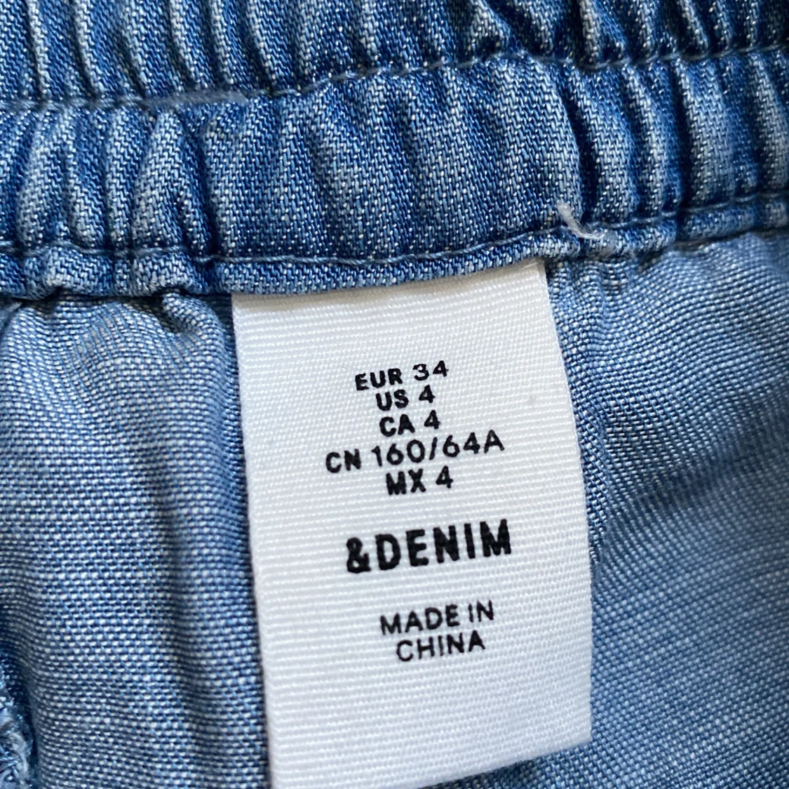 Blå jeansshorts från &Denim - 91