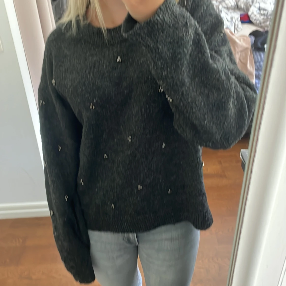 Mörkgrå tjocktröja - 92