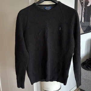 Ralph Lauren S Svart Ull  - Bra skick, sparsamt använd