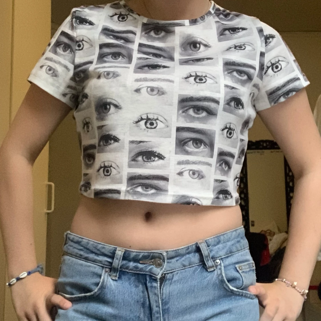 Grå crop top