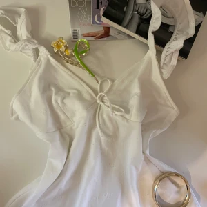 Vitt linne/topp🥥🤍 - Vitt sött linne/topp🥥🤍⭐️