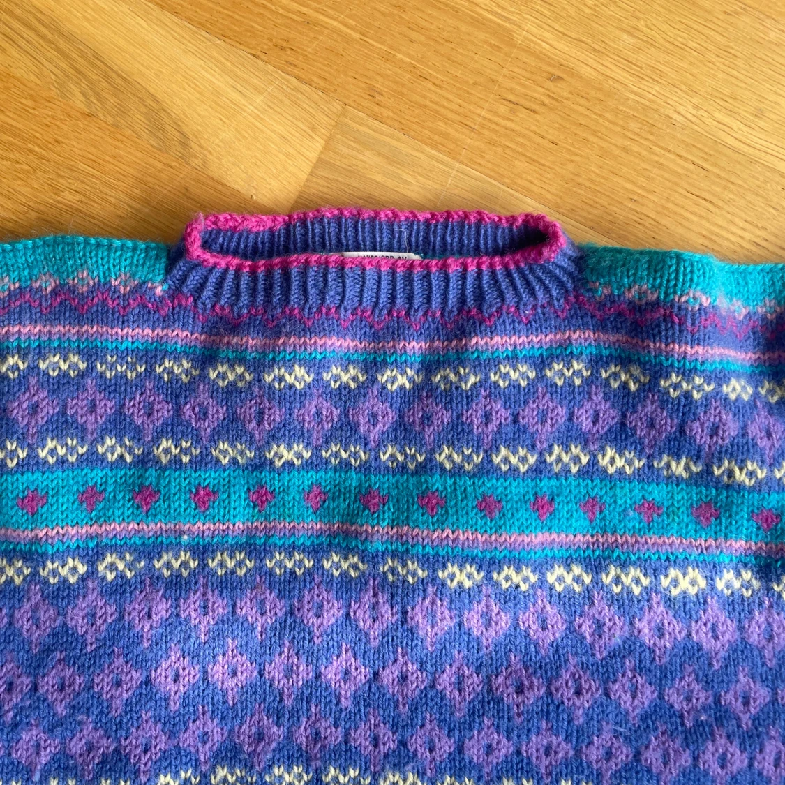 Handgjort stickad tröja - 92