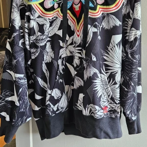 Adidas hooie - Adidas hoodie i mycket bra skick säljes