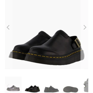 Dr martens laketen - Dr martens slip ins i modellen laketen. Använda ett fåtal gånger, mycket bra skick :)