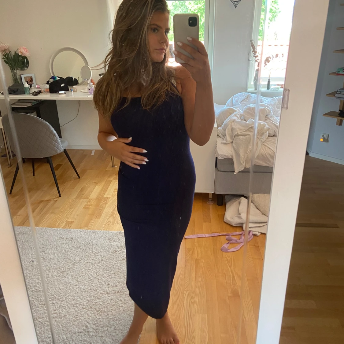 Marin blå klänning