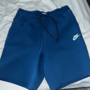 helt nya Nike shorts inte använda 10/10 skick i storlek S 