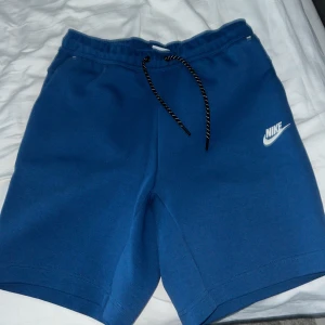 Nike shorts  - helt nya Nike shorts inte använda 10/10 skick i storlek S 