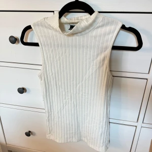 Vitt linne - Storlek M Inga defekter!