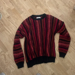 Tröja  - Fin tröja i nyskick 