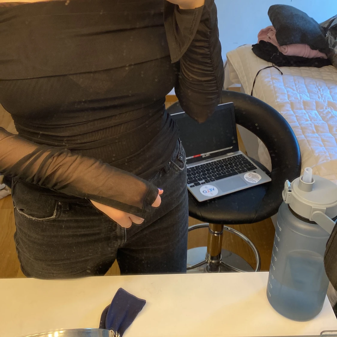 Fin offshoulder i mesh material - 91