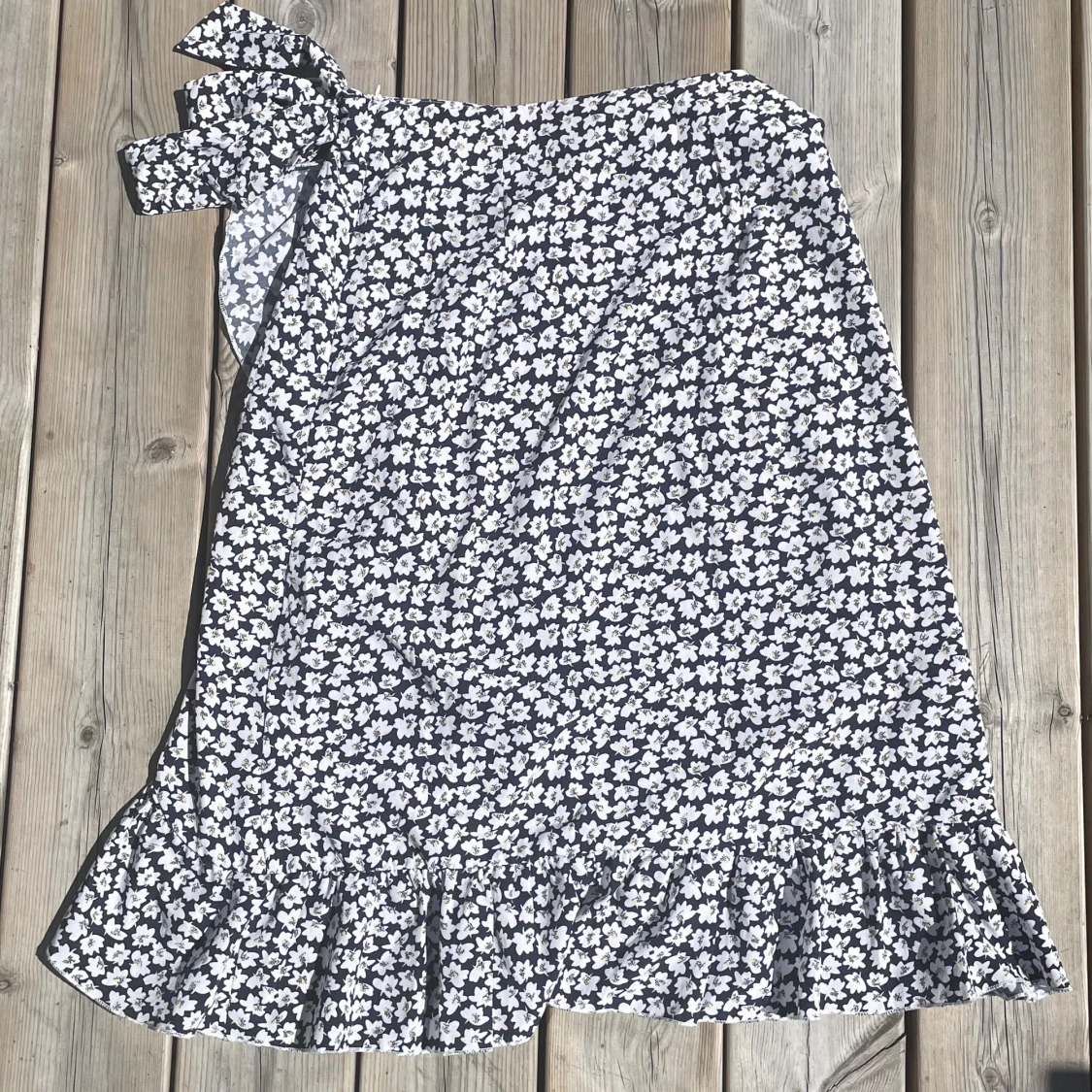 Blommig sommarkjol  - 90