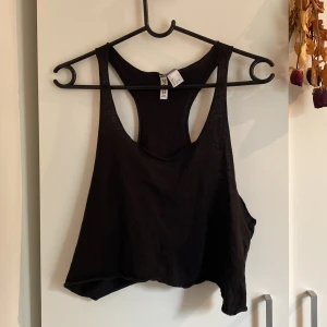 Linne - Tunt, svalt linne från H&M i storlek S.
