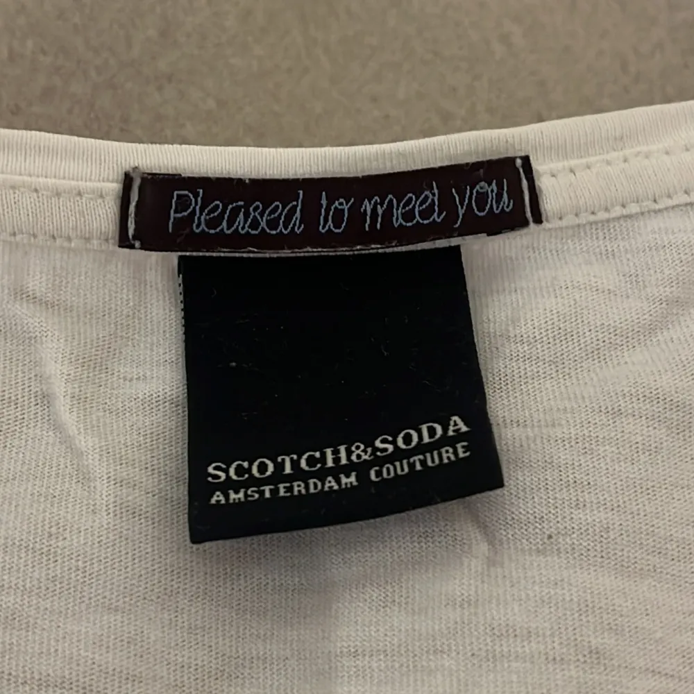 SCOTCH &SODA T-shirt i BRA KVALITET. . T-shirts.