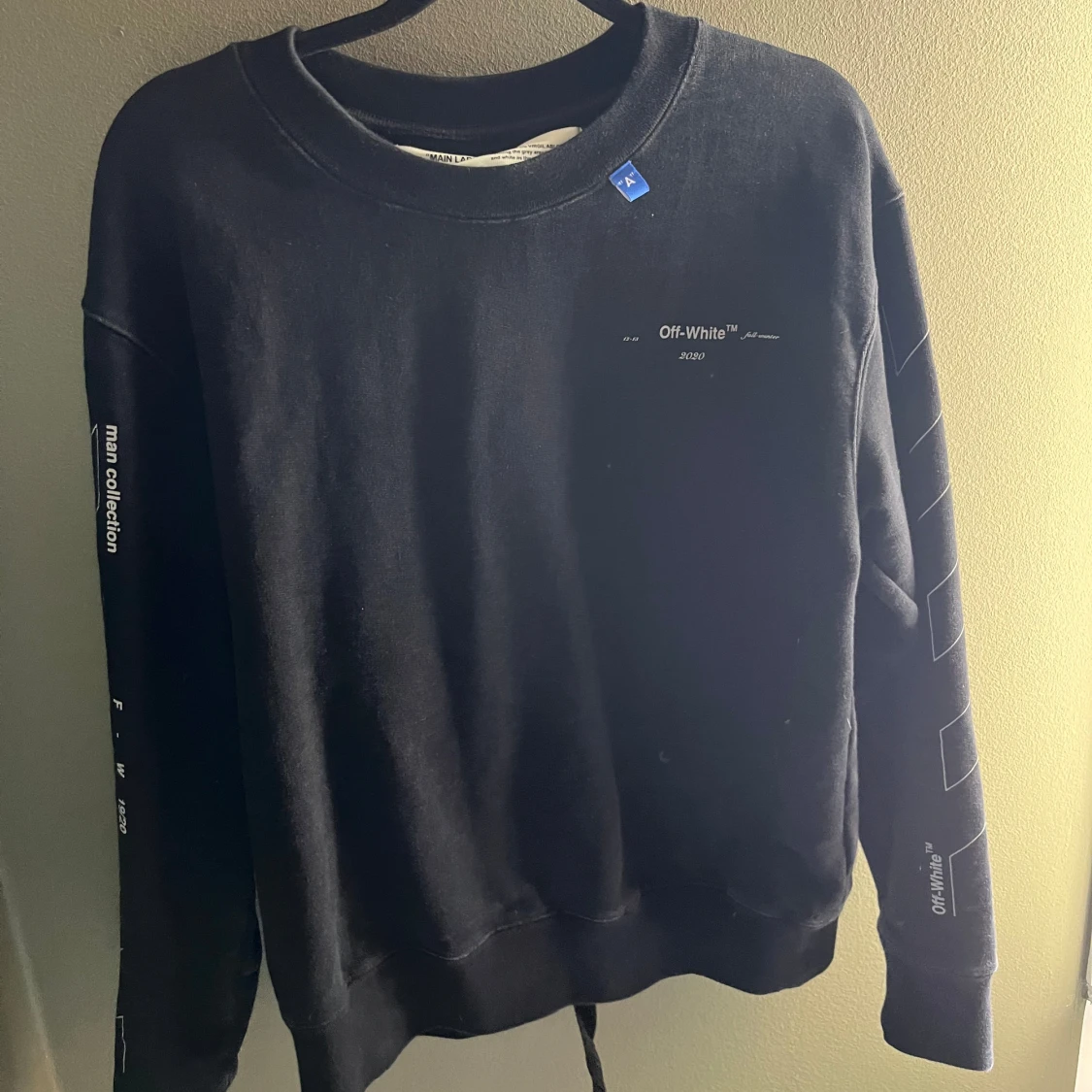 Off White sweatshirt strl XS