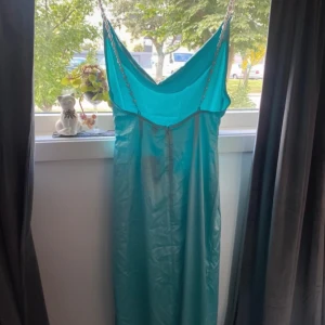Fin klänning  - Super fin aldrig använd 