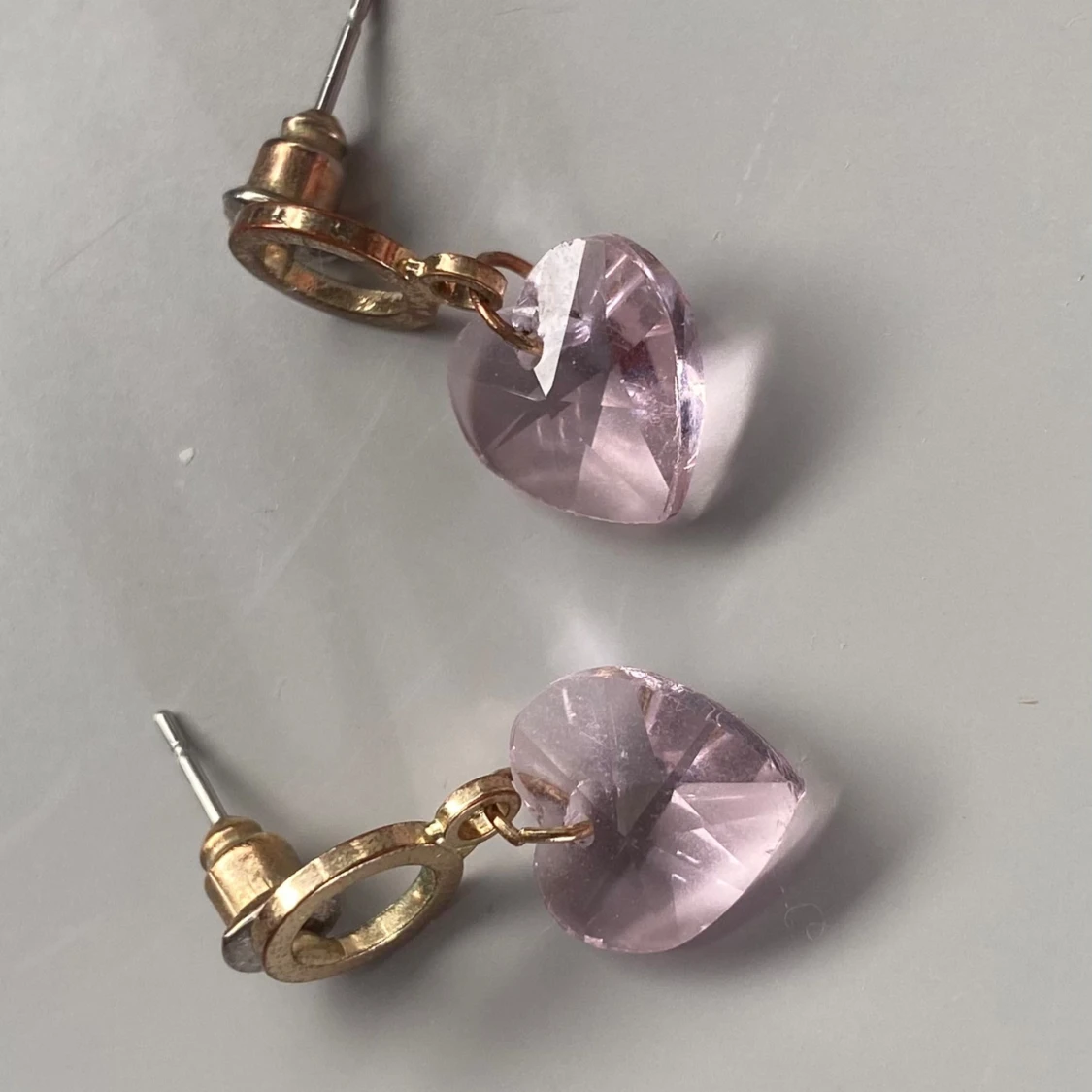 Rosa och guldiga örhängen - 90