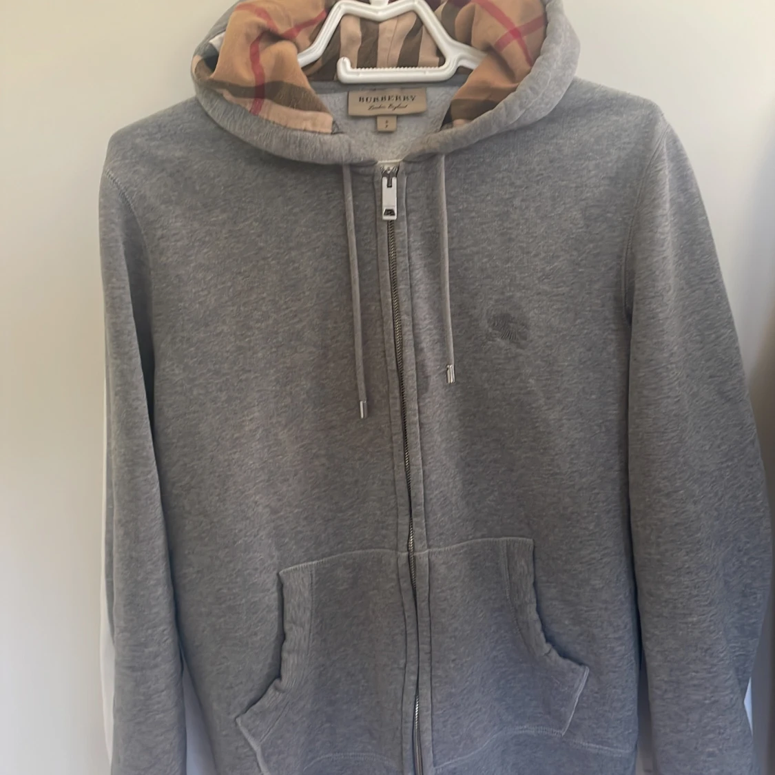 Burberry zip up - 90
