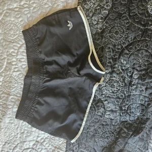 Adidas shorts - Mycket bra skick