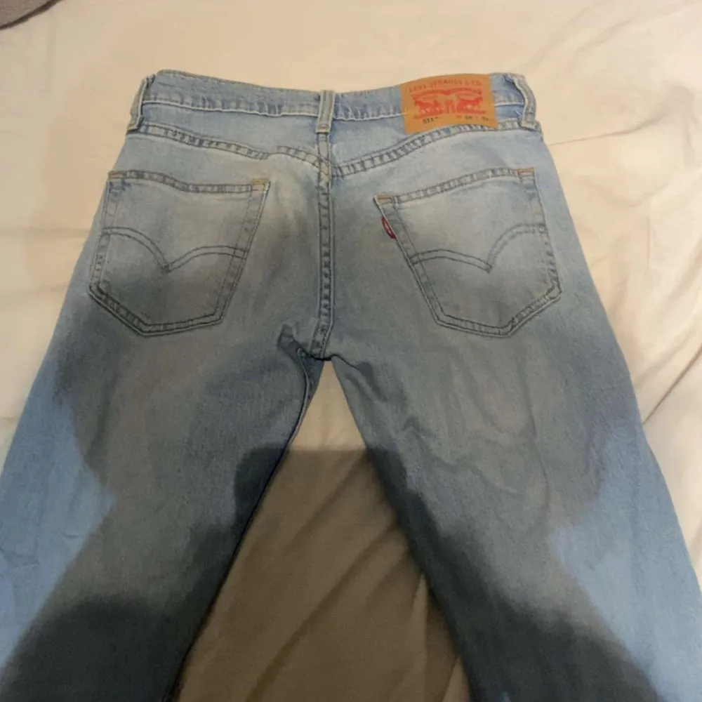 Dem passar inte mig längre storlek  W29 L32. Jeans & Byxor.