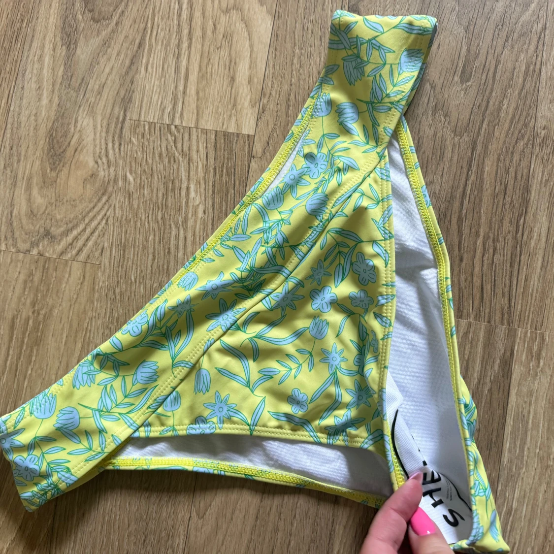 Gul blommig bikiniunderdel - 91