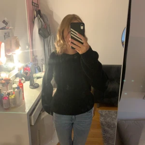 Stickad tröja  - En jätte skön stickad tröja från Object 