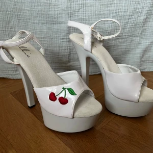 högklackat poledance steampunk rockabilly high heels  - Helt nya!